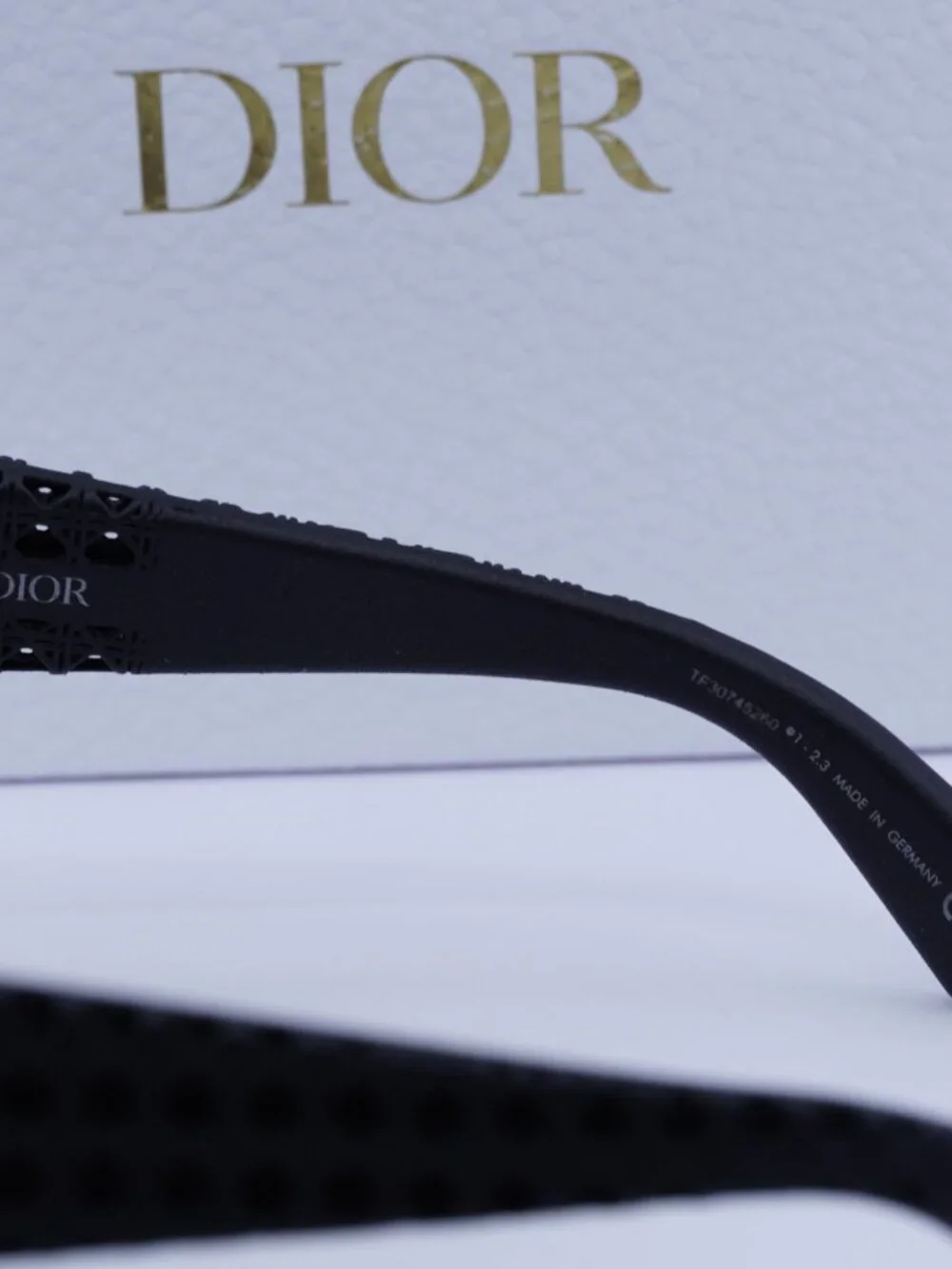 Dior DIOR3D M1U 11B0 Shield Sunglasses – Matte Black / Blue